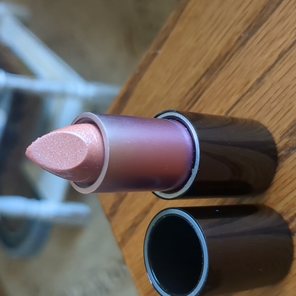 💄 Avon mark lipclick Full Color Lipstick - Picture 2 of 6